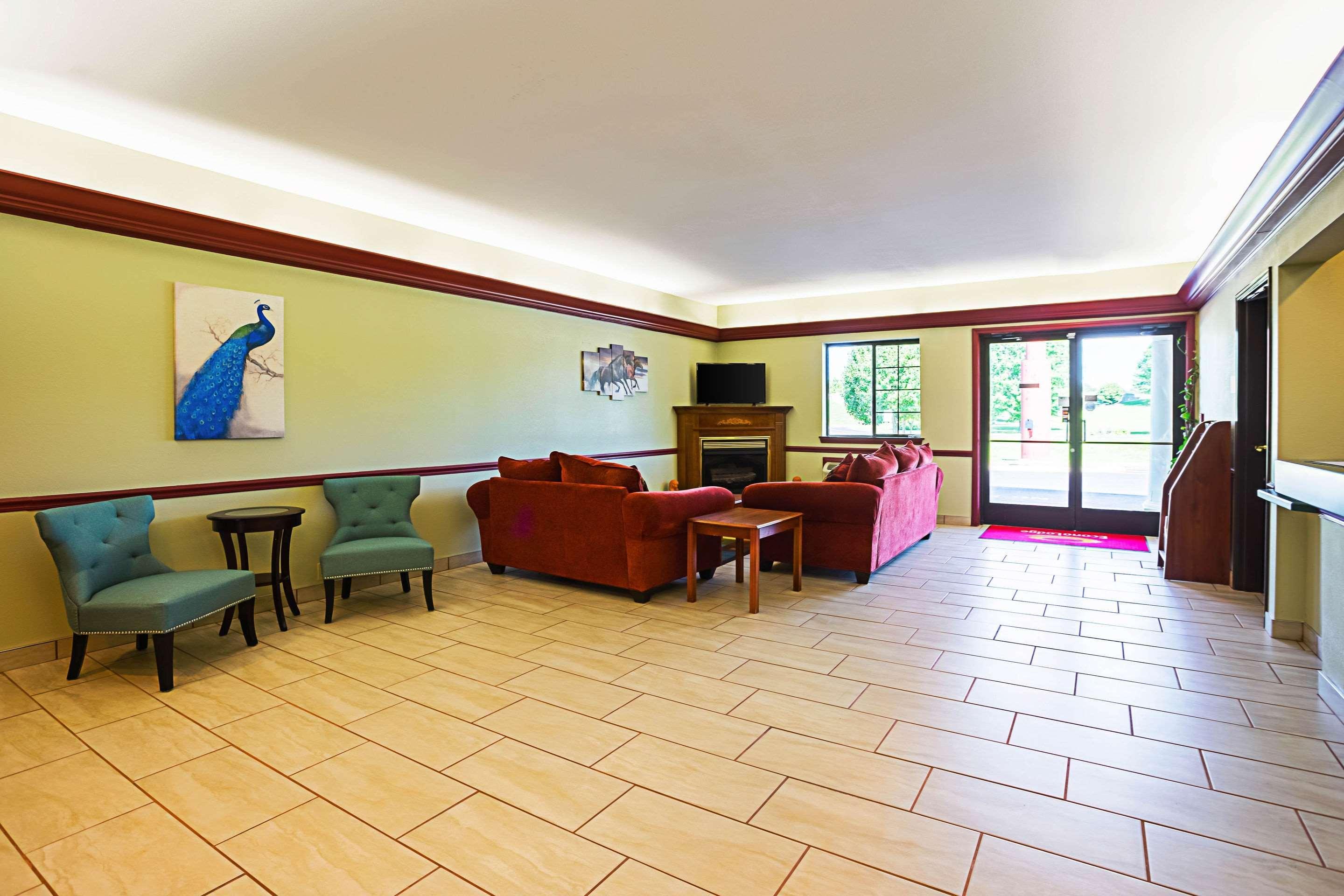Econo Lodge Inn&Suites Ripley Esterno foto