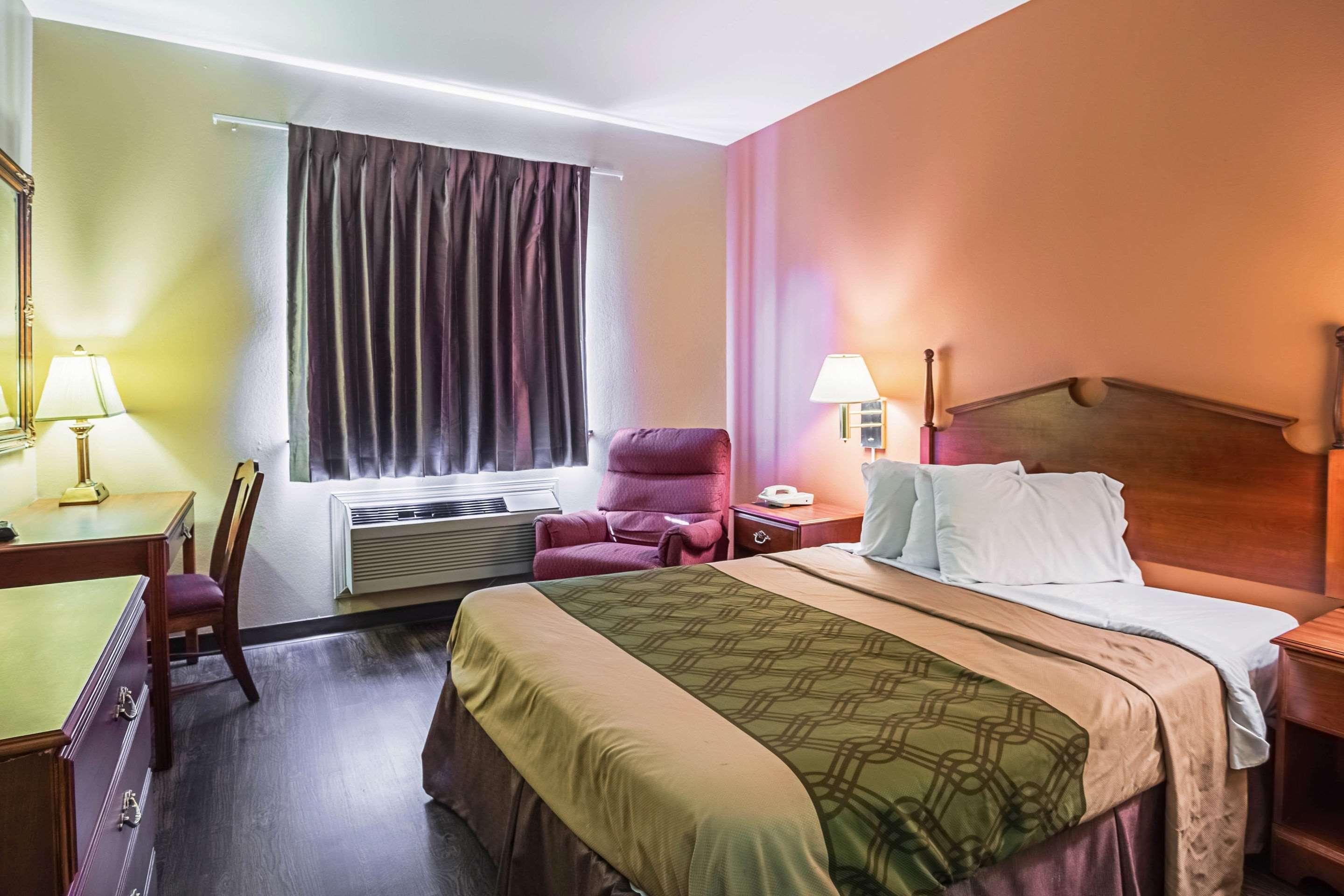 Econo Lodge Inn&Suites Ripley Esterno foto