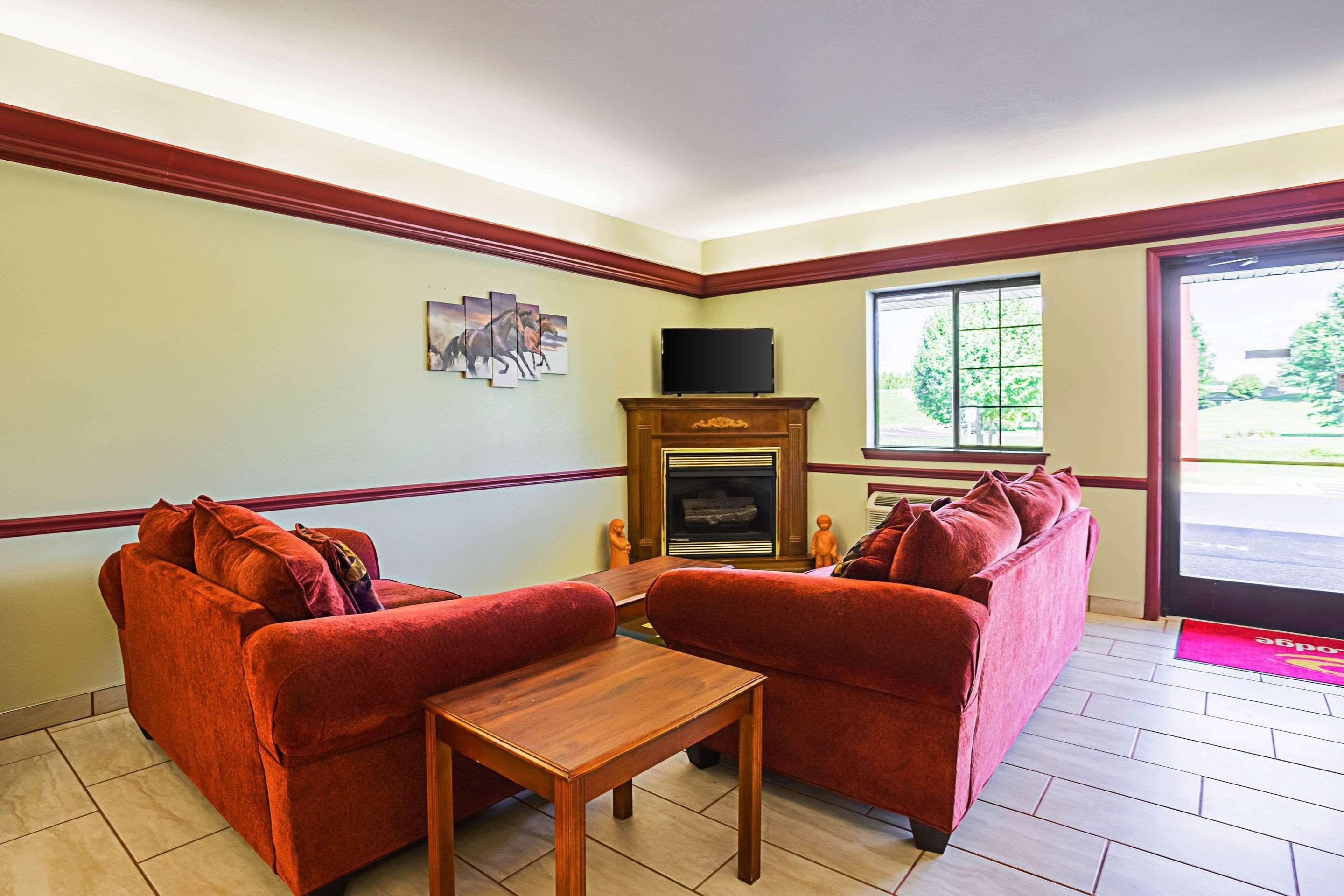 Econo Lodge Inn&Suites Ripley Esterno foto