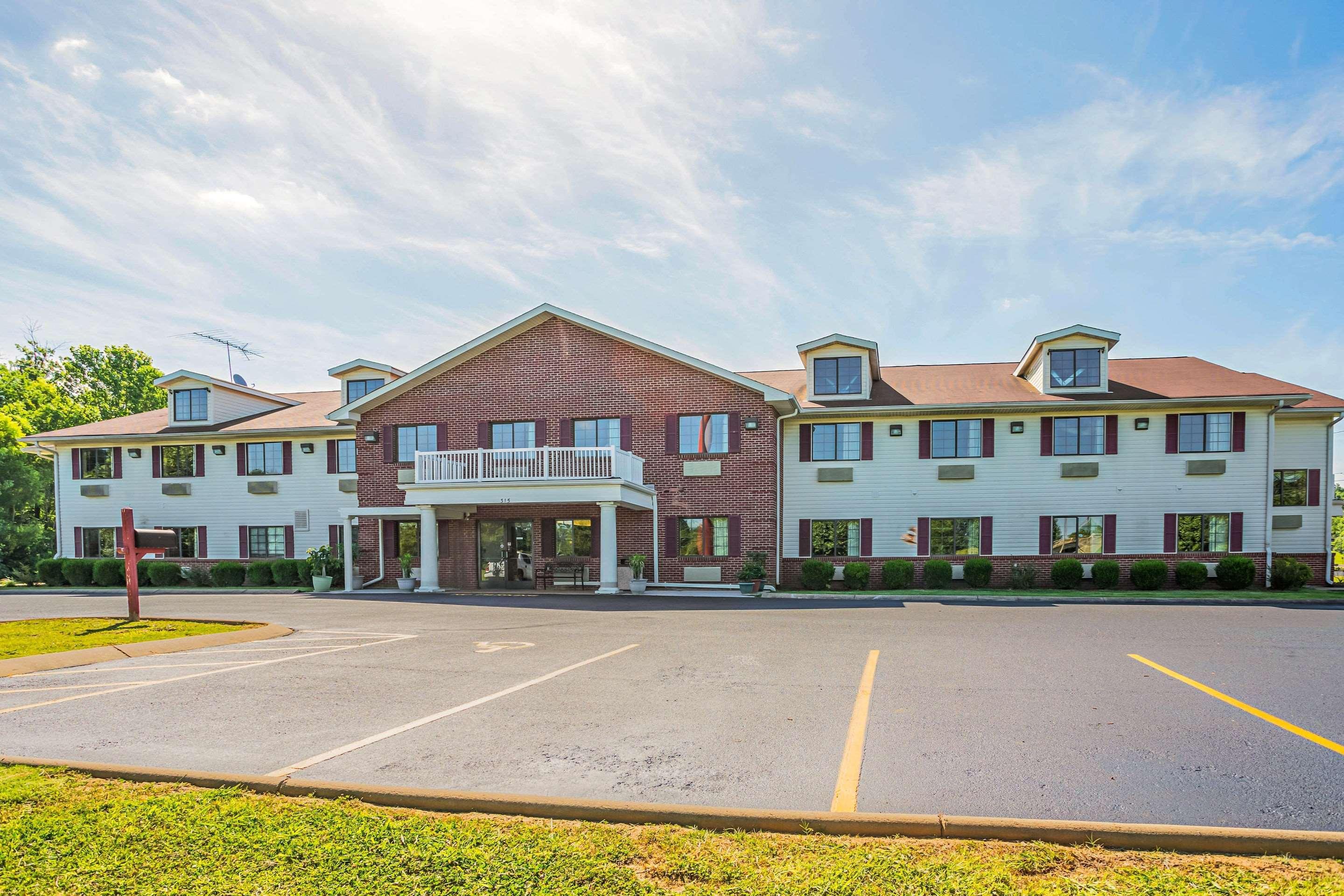Econo Lodge Inn&Suites Ripley Esterno foto