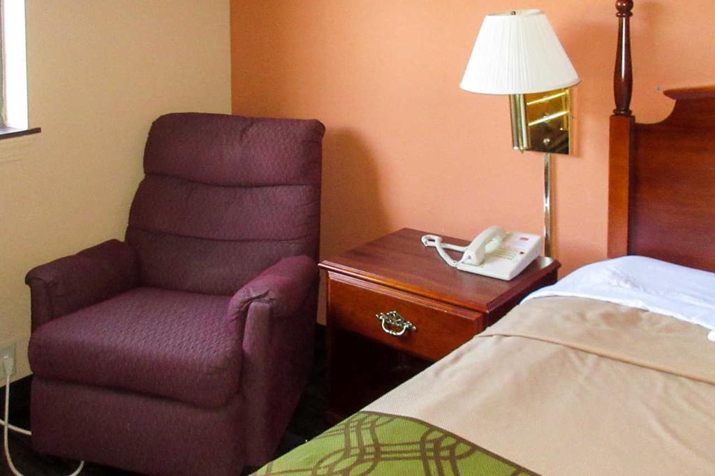 Econo Lodge Inn&Suites Ripley Camera foto