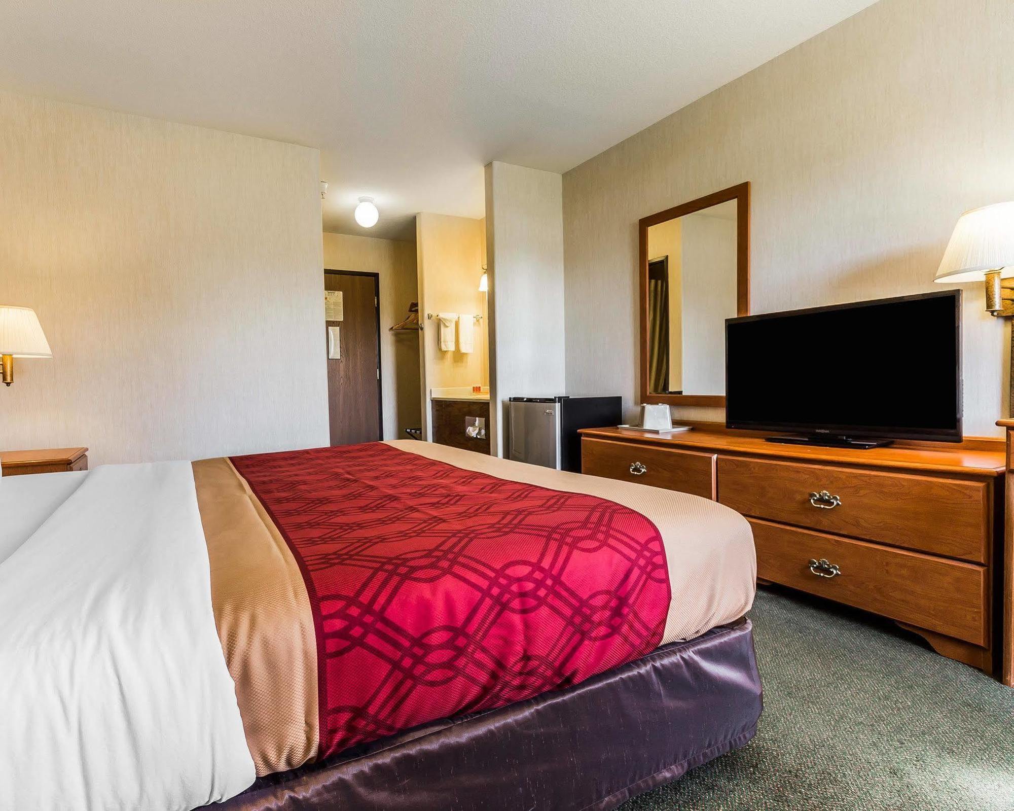Econo Lodge Inn&Suites Ripley Esterno foto