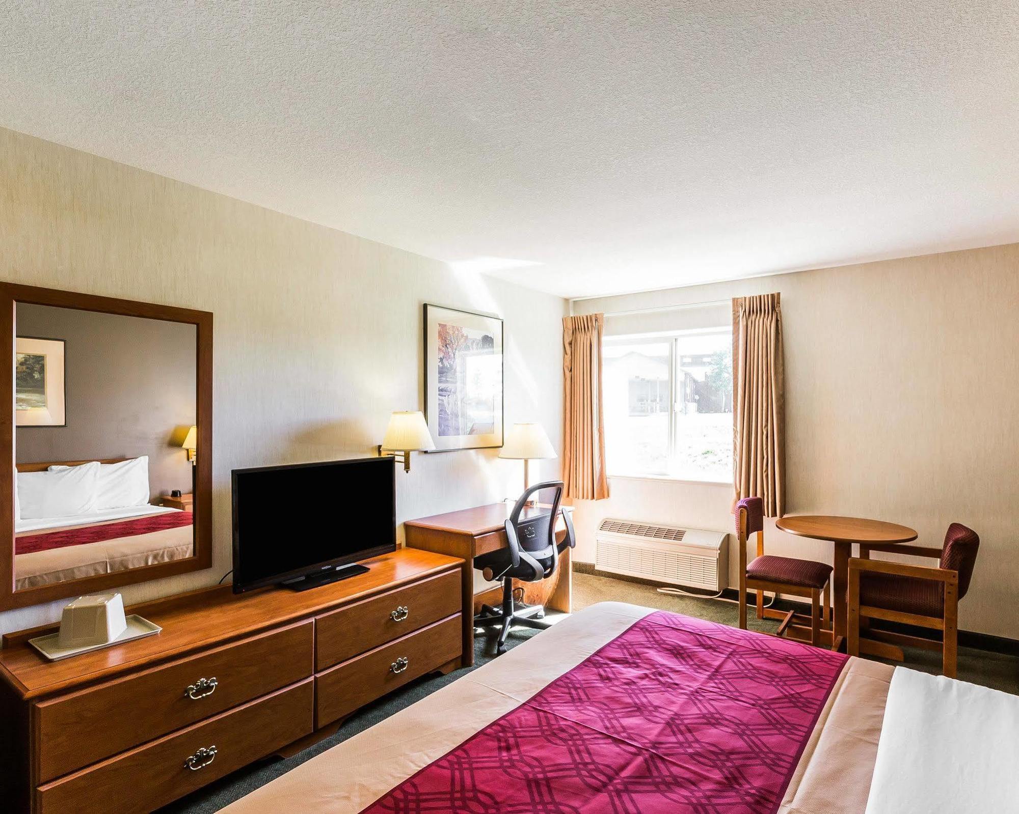 Econo Lodge Inn&Suites Ripley Esterno foto