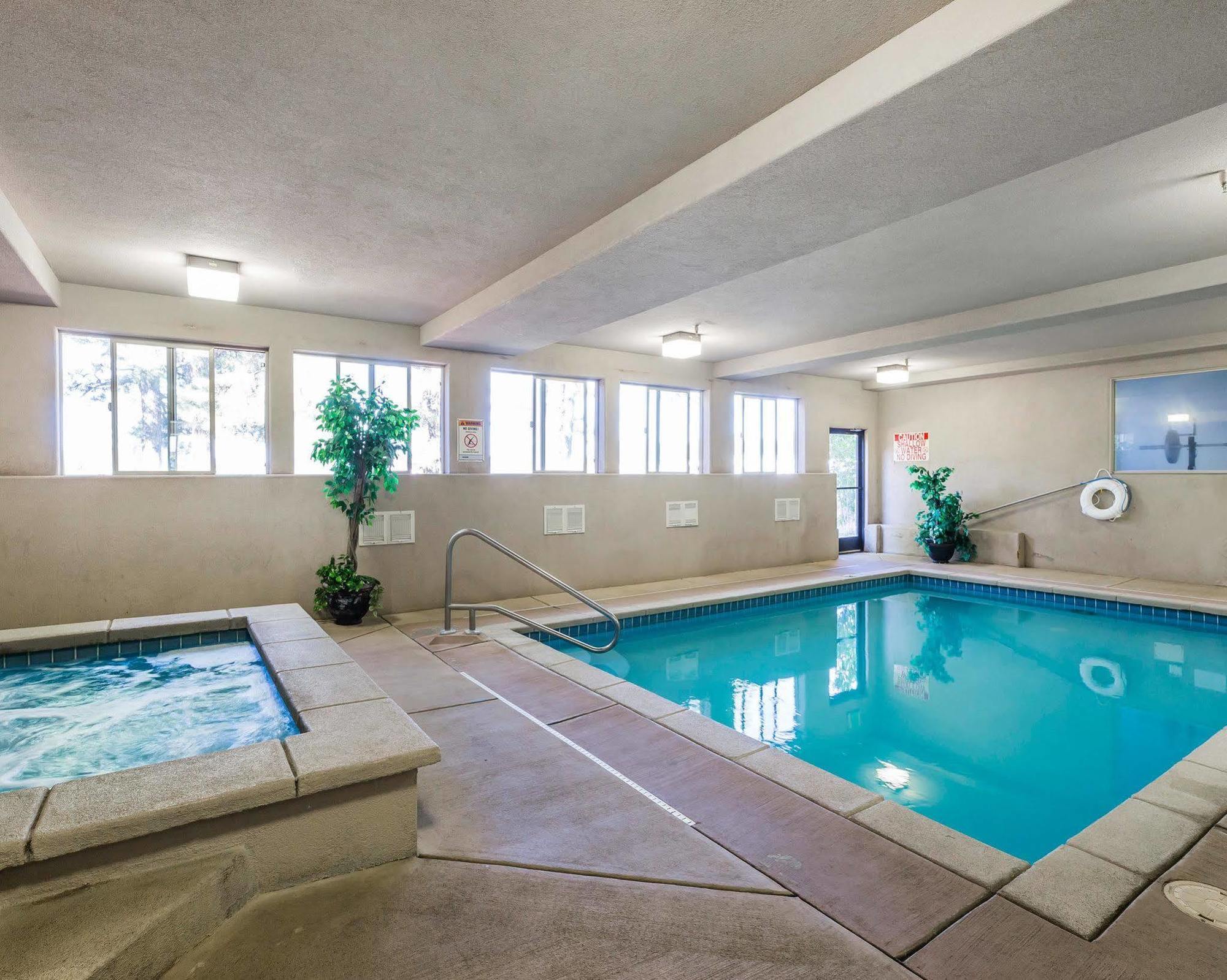 Econo Lodge Inn&Suites Ripley Esterno foto
