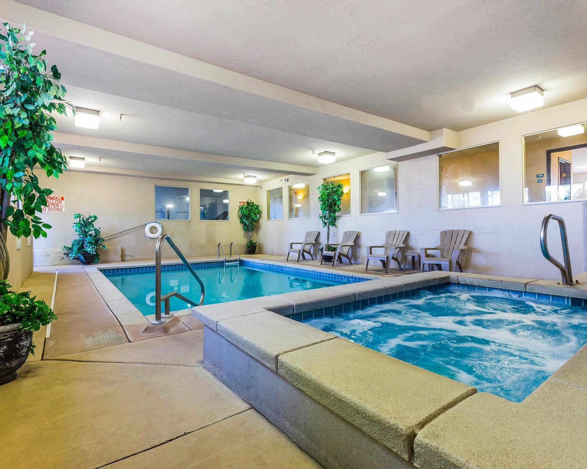 Econo Lodge Inn&Suites Ripley Esterno foto