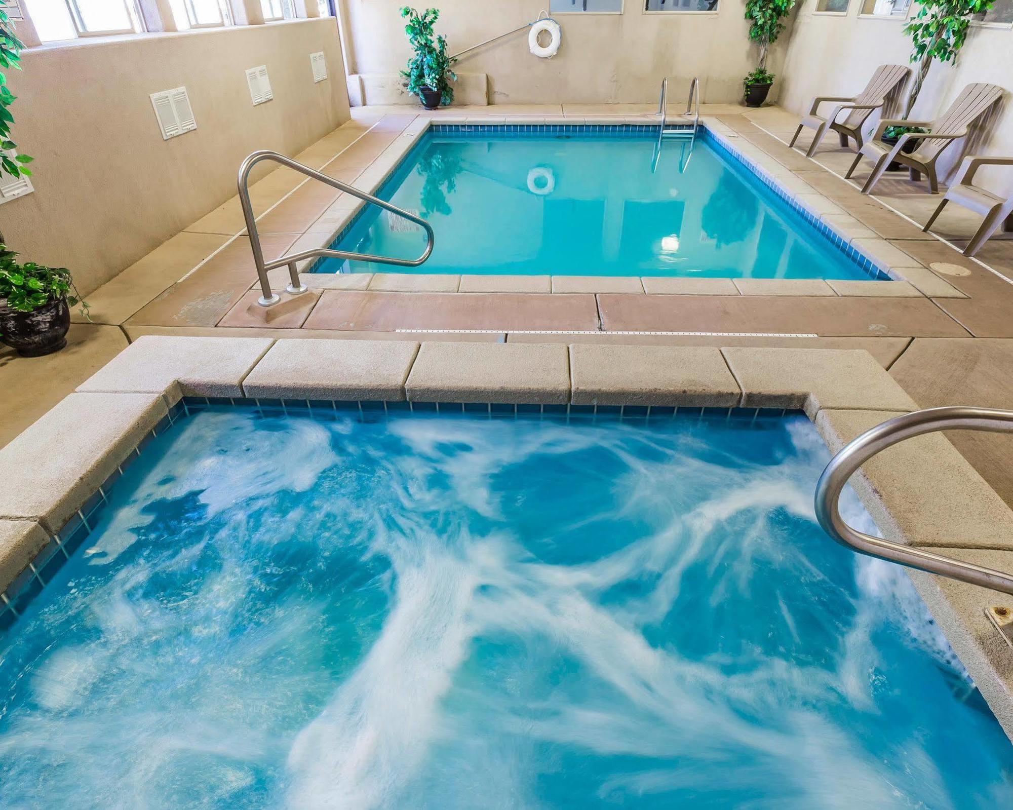 Econo Lodge Inn&Suites Ripley Esterno foto
