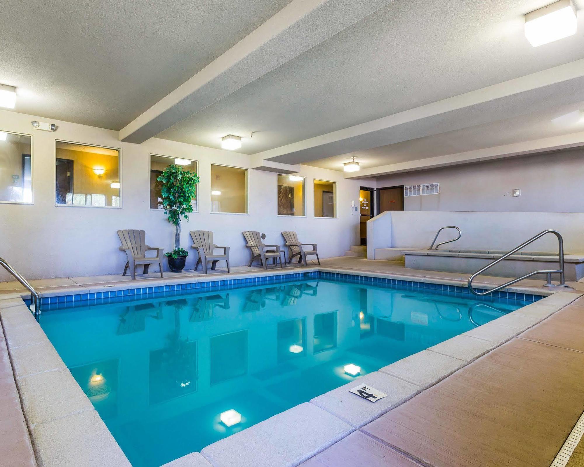 Econo Lodge Inn&Suites Ripley Esterno foto